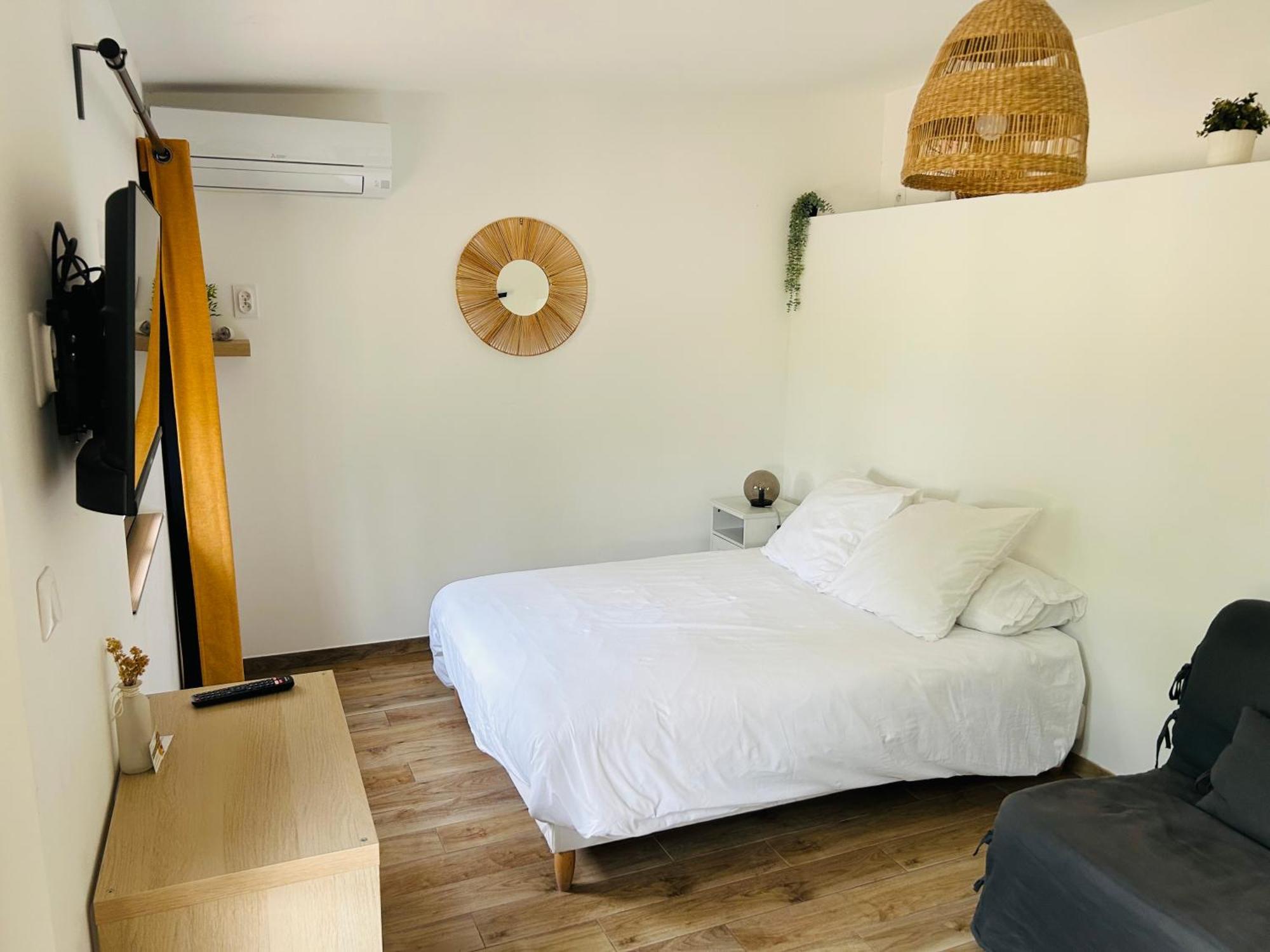 Le Cabanon Otel Collobrières Dış mekan fotoğraf
