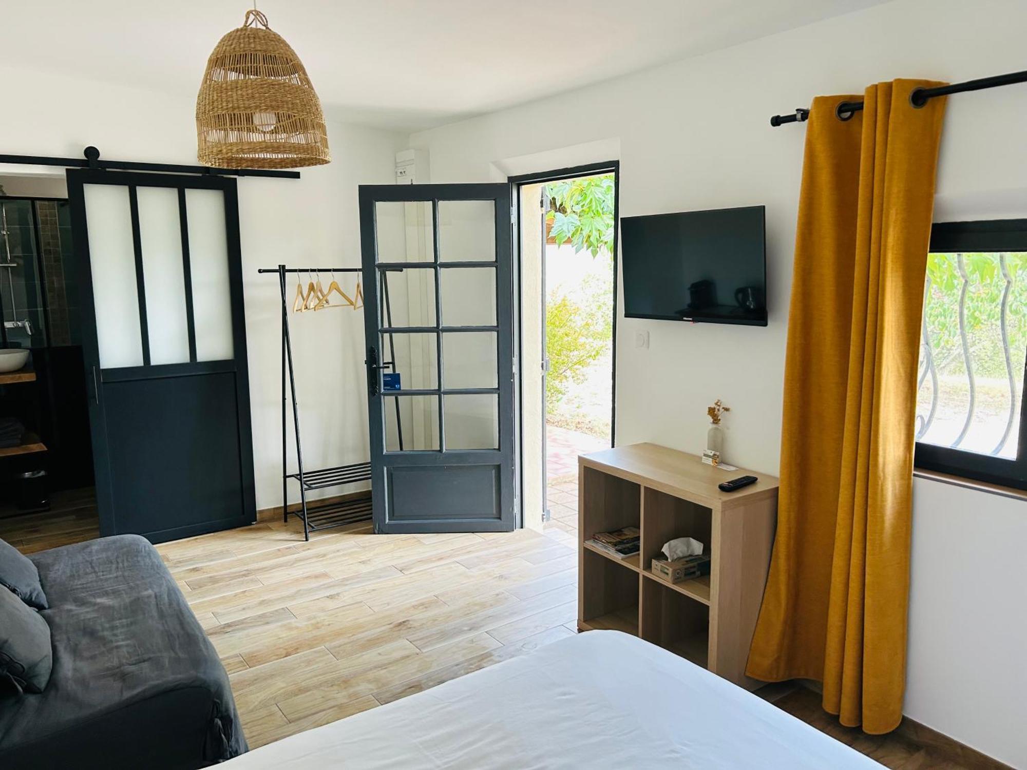 Le Cabanon Otel Collobrières Dış mekan fotoğraf